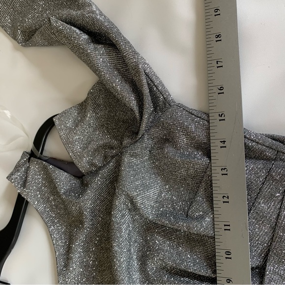 Marina Gown Women's 6 Silver Dress Prom Homecoming Wedding Elegant - Picture 9 of 16